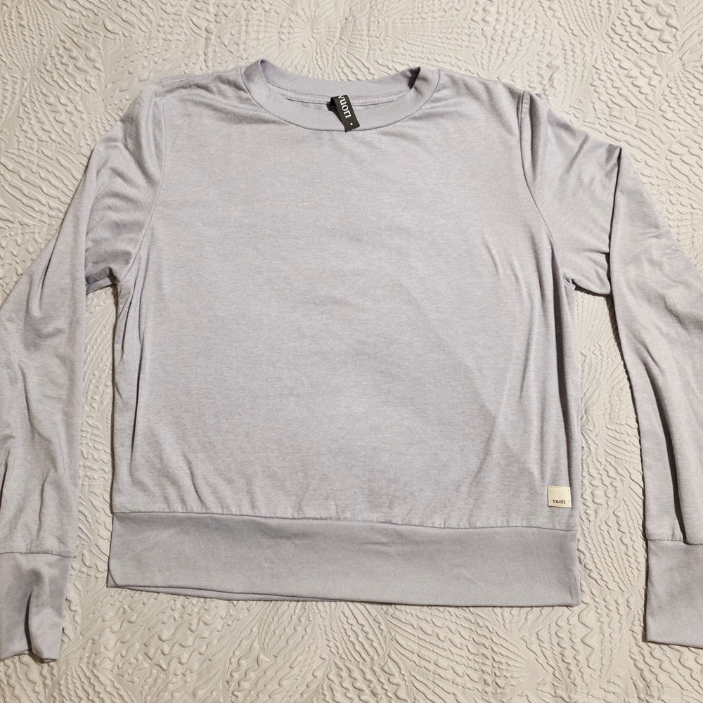 Vuori Baby Blue Long Sleeved Top Small